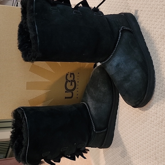 UGG K Bailey Bow Tall Boots - Picture 6 of 16